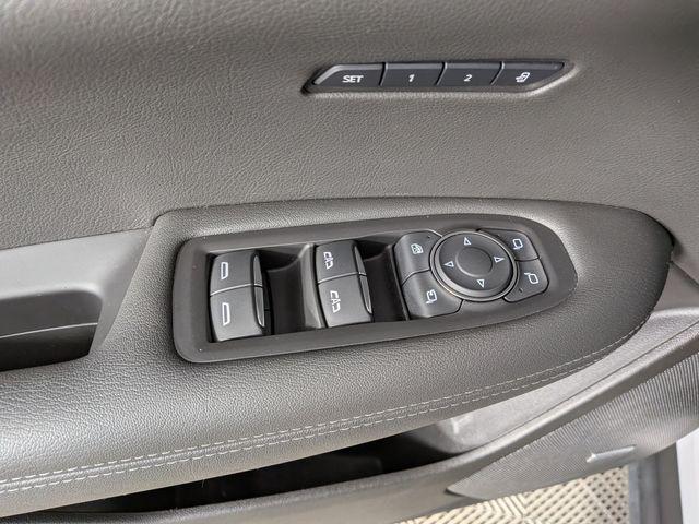 used 2023 Cadillac XT6 car, priced at $32,301