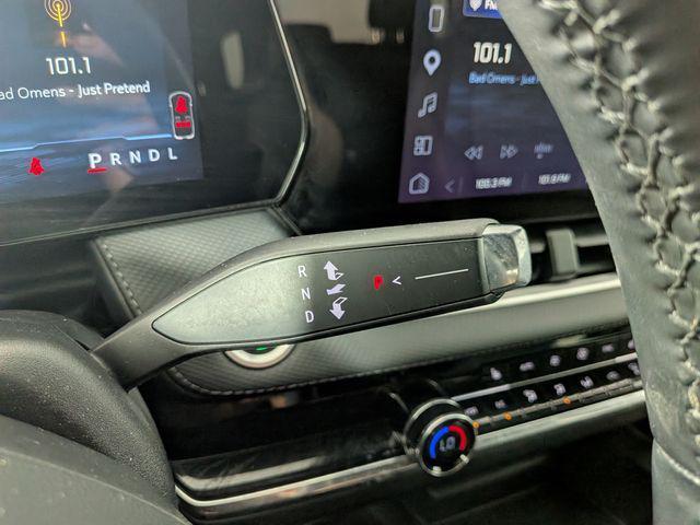 used 2025 Chevrolet Equinox car, priced at $25,870