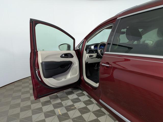 used 2019 Chrysler Pacifica car, priced at $18,238