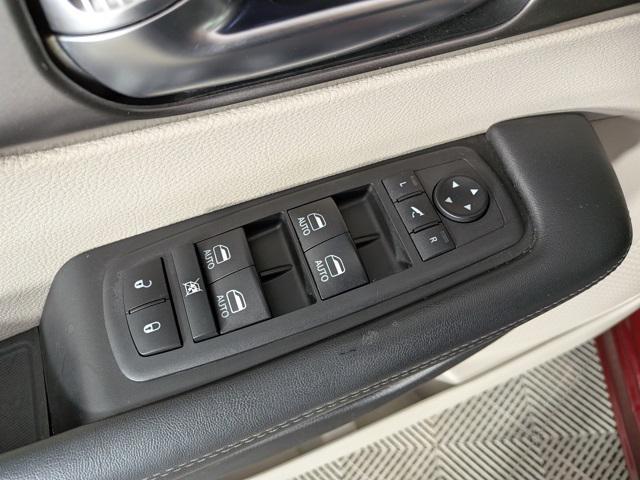 used 2019 Chrysler Pacifica car, priced at $18,238