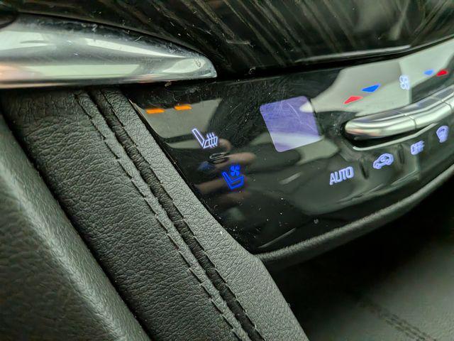 used 2023 Cadillac XT6 car, priced at $35,842