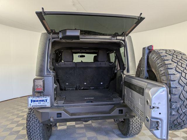 used 2015 Jeep Wrangler Unlimited car, priced at $9,192
