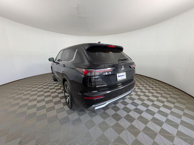 used 2025 Mitsubishi Outlander car, priced at $26,416