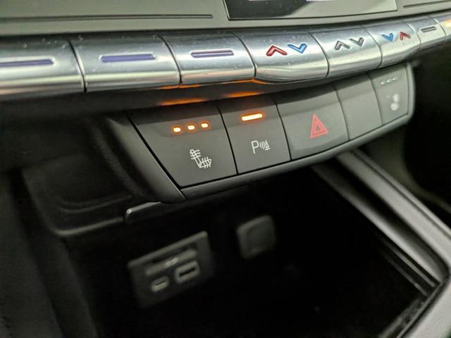 used 2020 Cadillac XT4 car, priced at $21,661