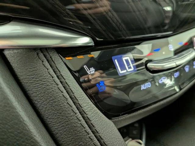 new 2025 Cadillac XT6 car, priced at $56,011