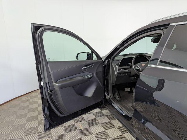 used 2025 Cadillac XT4 car, priced at $31,684