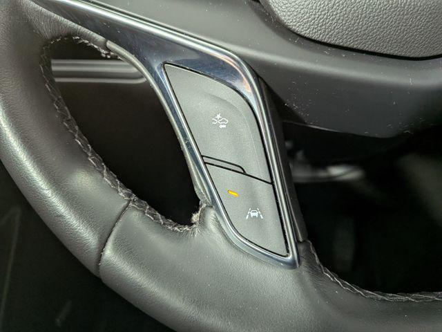 used 2023 Cadillac XT5 car, priced at $24,284