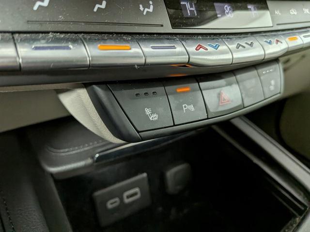 used 2023 Cadillac XT4 car, priced at $24,013