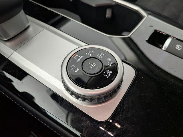 used 2025 Mitsubishi Outlander car, priced at $26,828