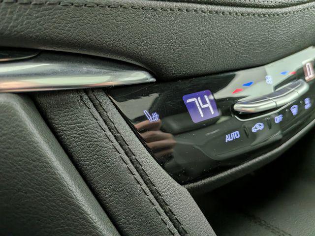 used 2023 Cadillac XT5 car, priced at $33,278