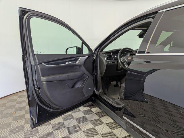 used 2023 Cadillac XT5 car, priced at $33,278