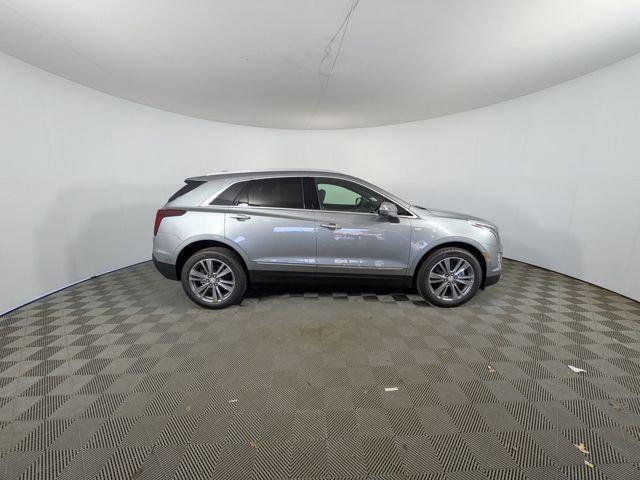 new 2025 Cadillac XT5 car, priced at $49,885