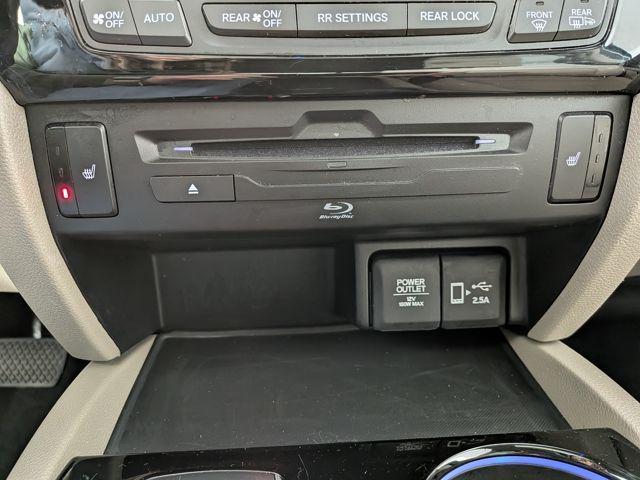 used 2022 Honda Pilot car, priced at $32,834