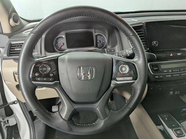used 2022 Honda Pilot car, priced at $32,834