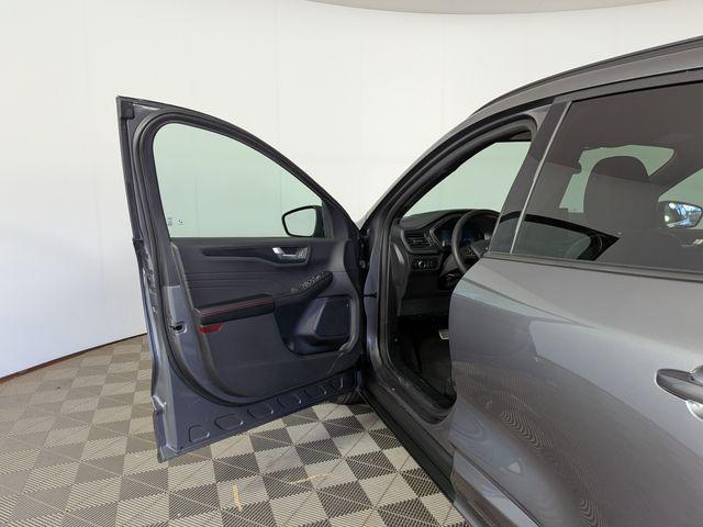 used 2024 Ford Escape car, priced at $23,456