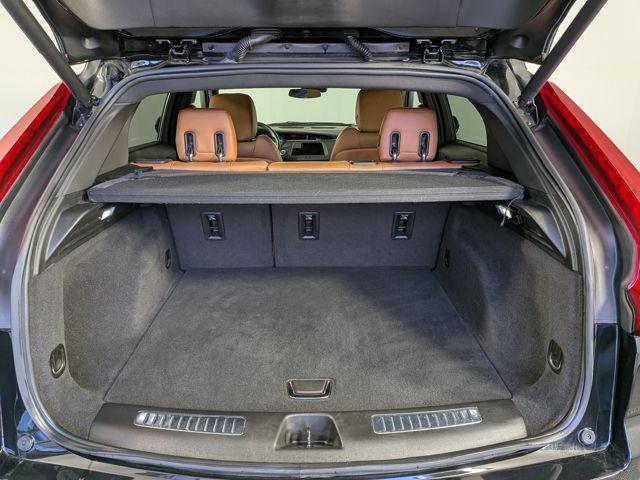 used 2021 Cadillac XT4 car, priced at $22,308