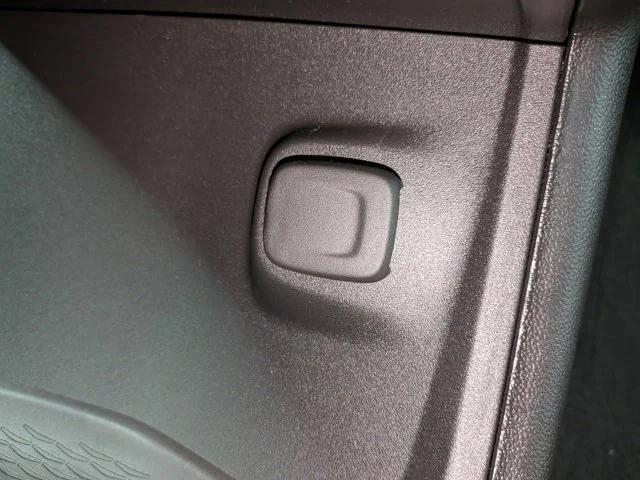 new 2025 Cadillac XT5 car, priced at $51,290