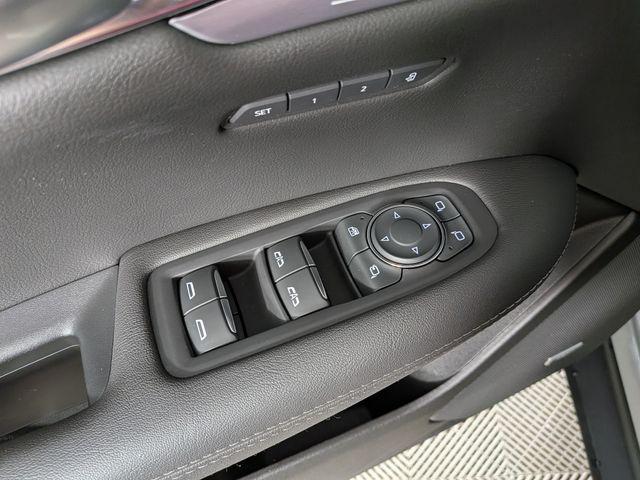 used 2023 Cadillac XT5 car, priced at $35,148