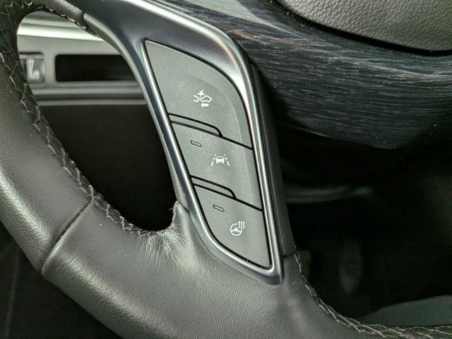 used 2023 Cadillac XT5 car, priced at $31,962