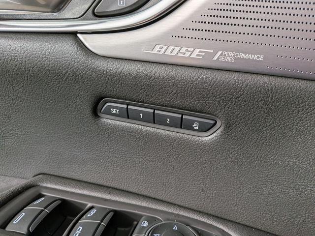 used 2022 Cadillac XT5 car, priced at $30,071