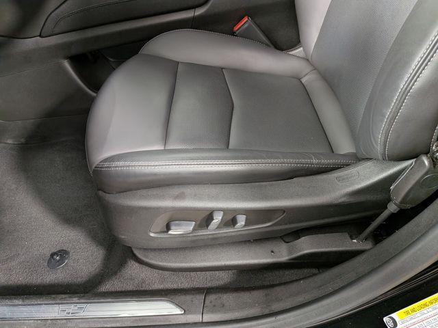 used 2022 Cadillac XT5 car, priced at $30,071