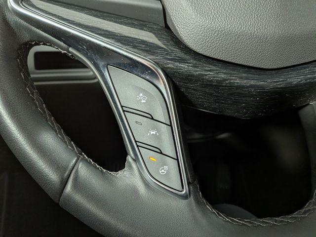 used 2022 Cadillac XT5 car, priced at $30,071