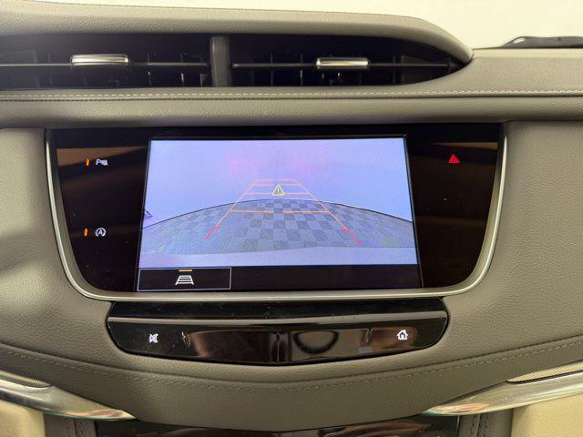 used 2022 Cadillac XT5 car, priced at $24,849