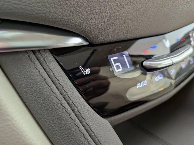 new 2026 Cadillac XT5 car, priced at $58,068