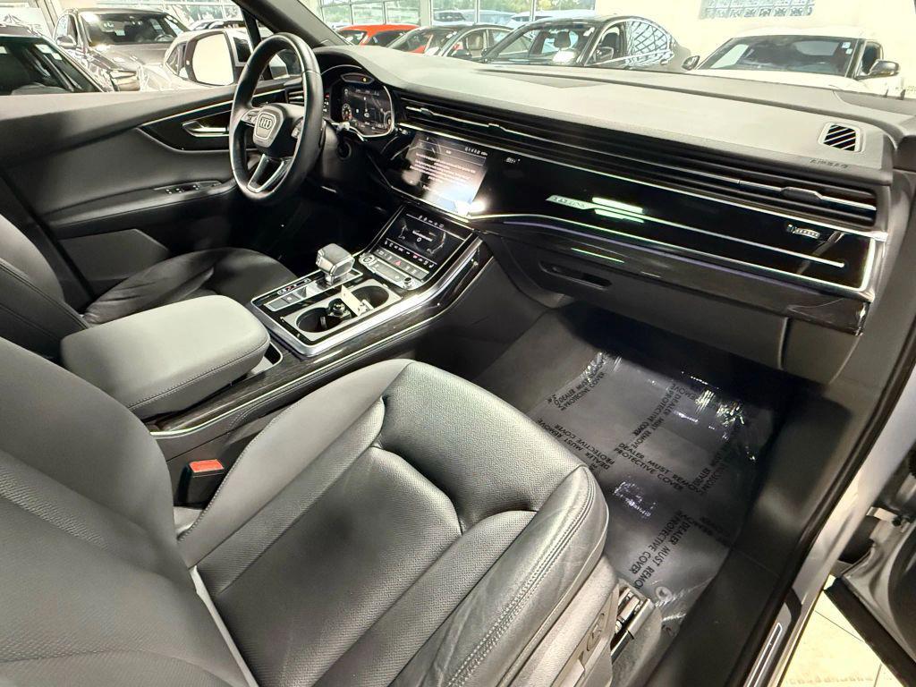 used 2021 Audi Q7 car, priced at $30,450