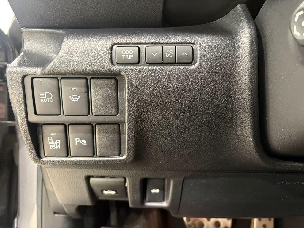 used 2018 Lexus IS 300 car, priced at $26,985