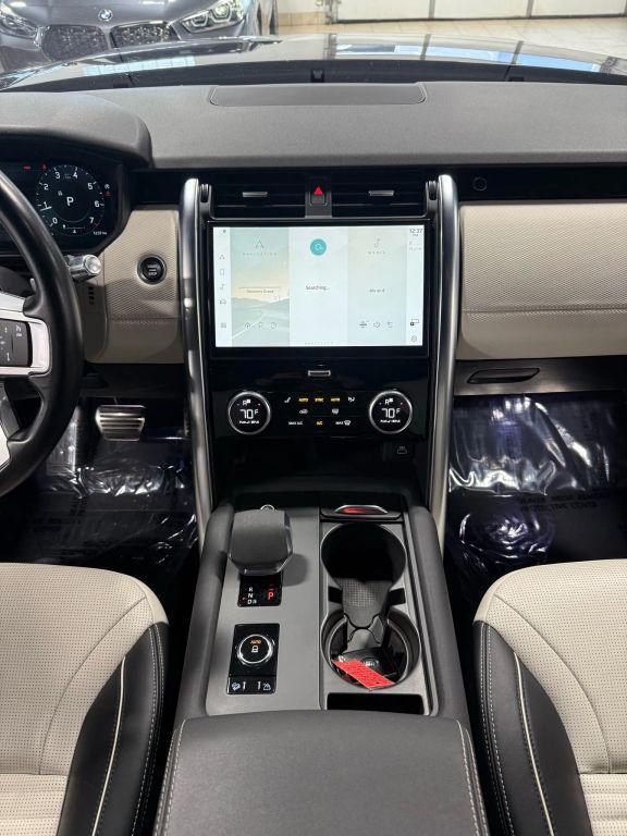 used 2022 Land Rover Discovery car, priced at $27,985