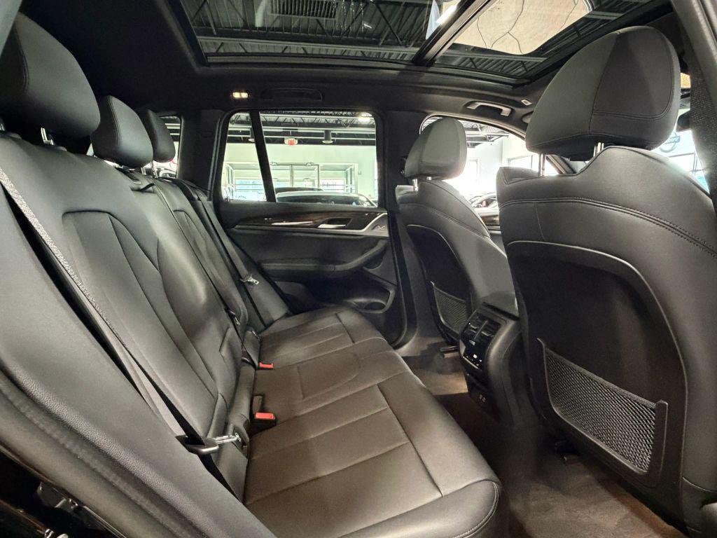BMW X3 view 28