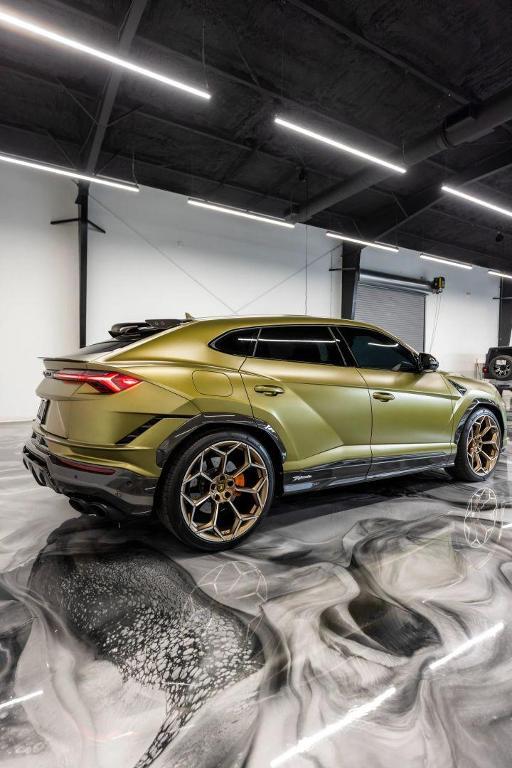 used 2024 Lamborghini Urus car, priced at $309,900
