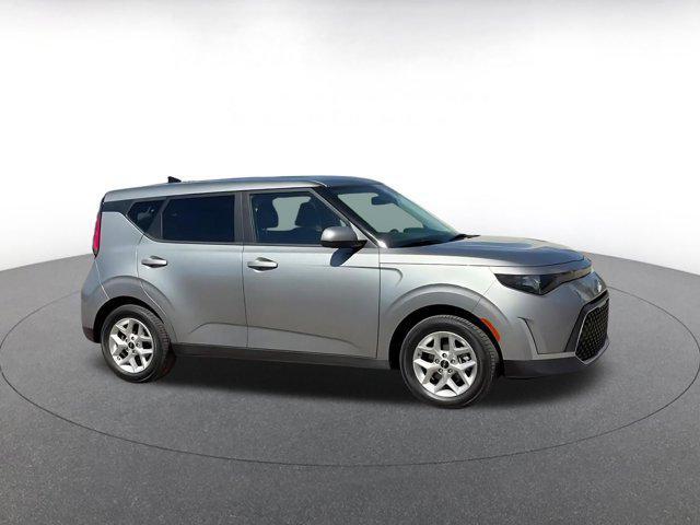 used 2025 Kia Soul car, priced at $16,261