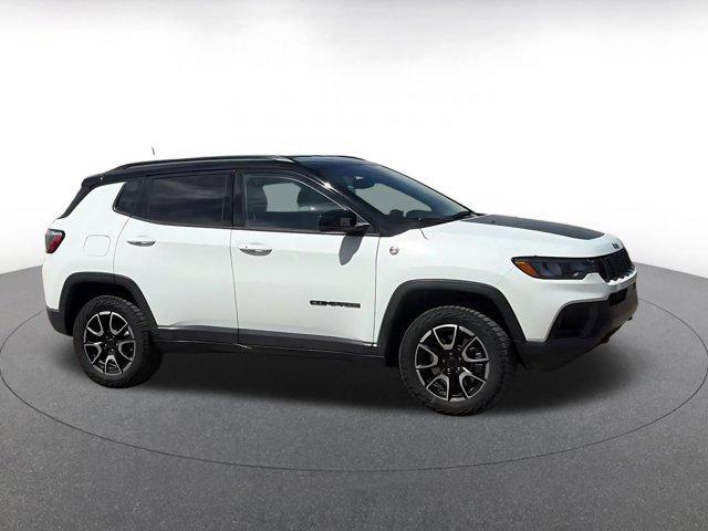 used 2025 Jeep Compass car, priced at $21,334