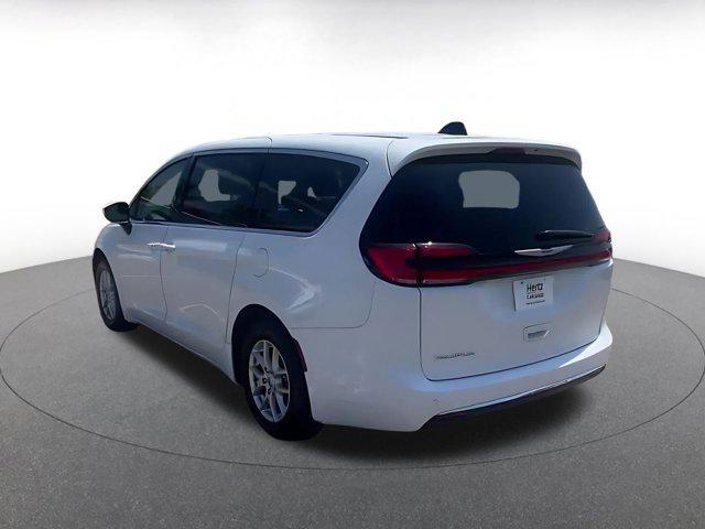 used 2023 Chrysler Pacifica car, priced at $21,015