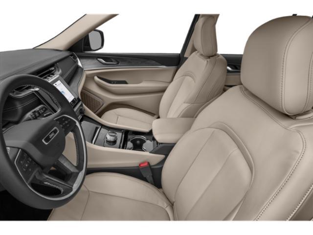 used 2023 Jeep Grand Cherokee car, priced at $31,400