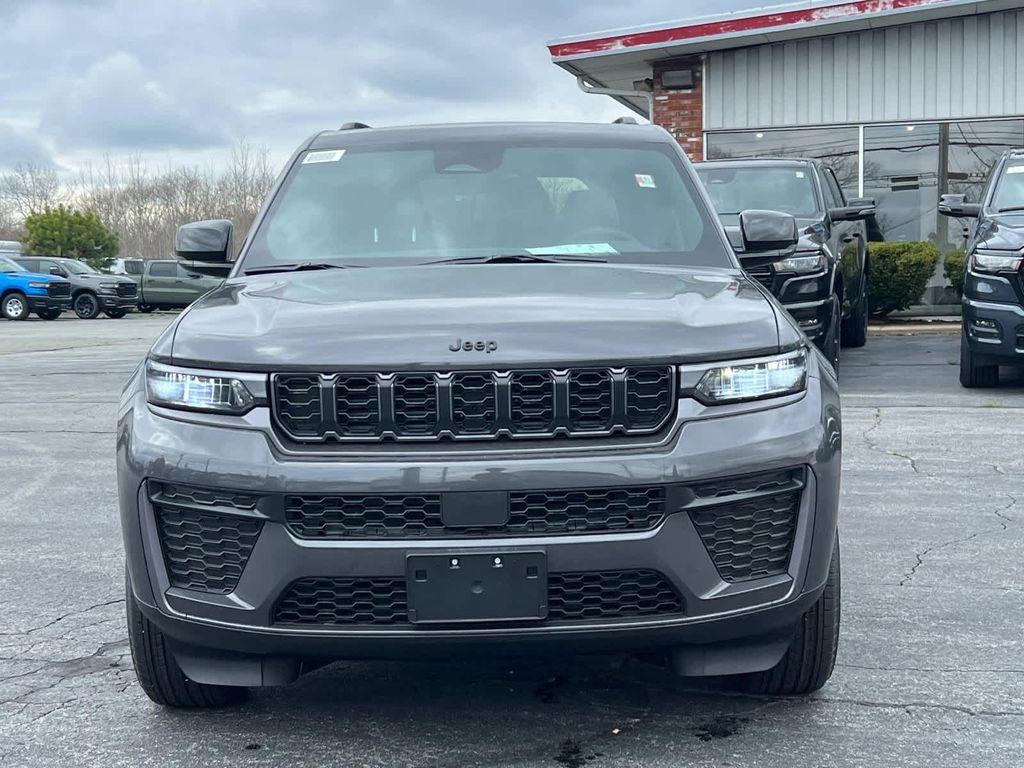 new 2026 Jeep Grand Cherokee car, priced at $47,059
