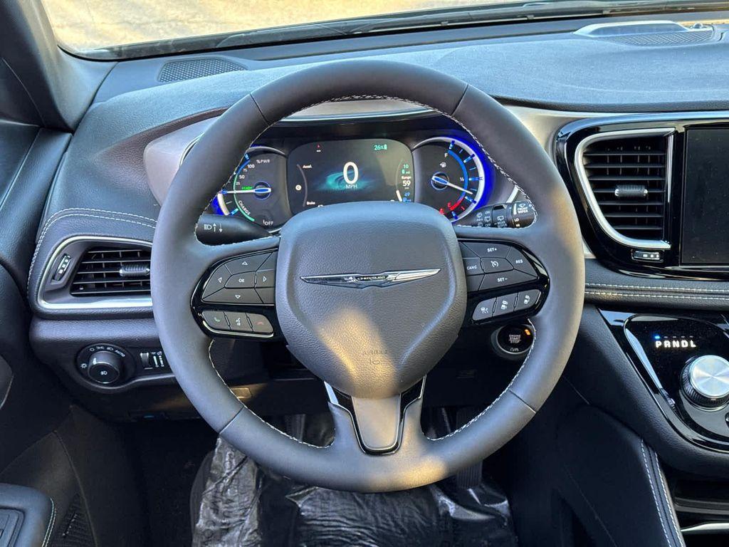 new 2023 Chrysler Pacifica Hybrid car, priced at $63,499