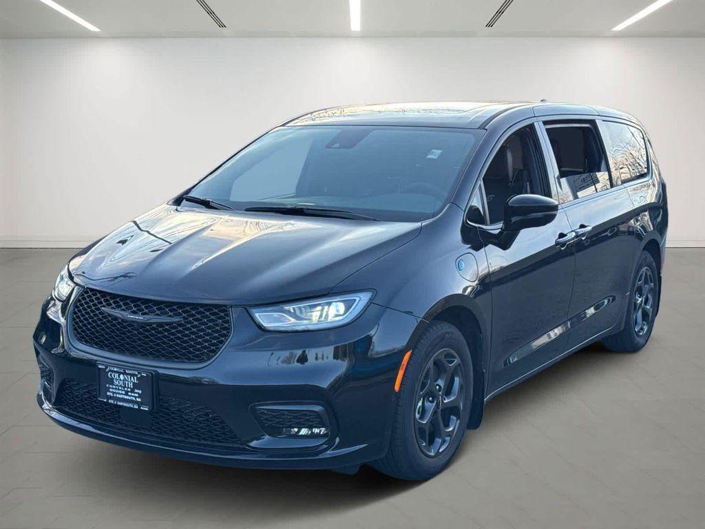 new 2023 Chrysler Pacifica Hybrid car, priced at $63,499