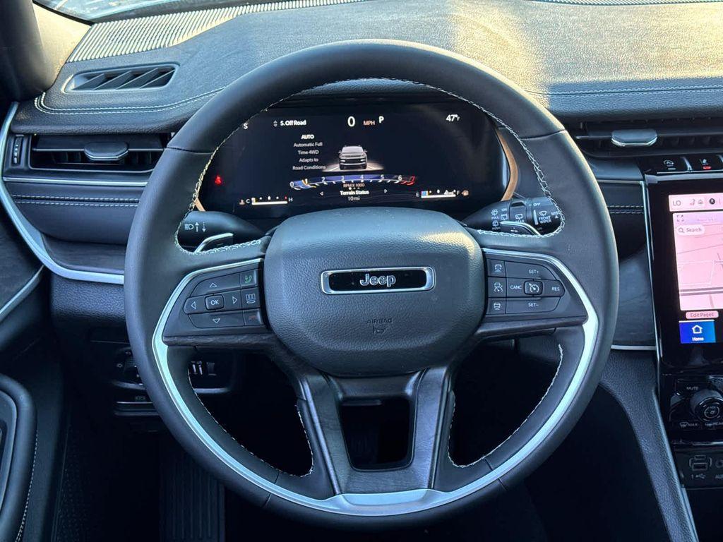 new 2025 Jeep Grand Cherokee car, priced at $47,059