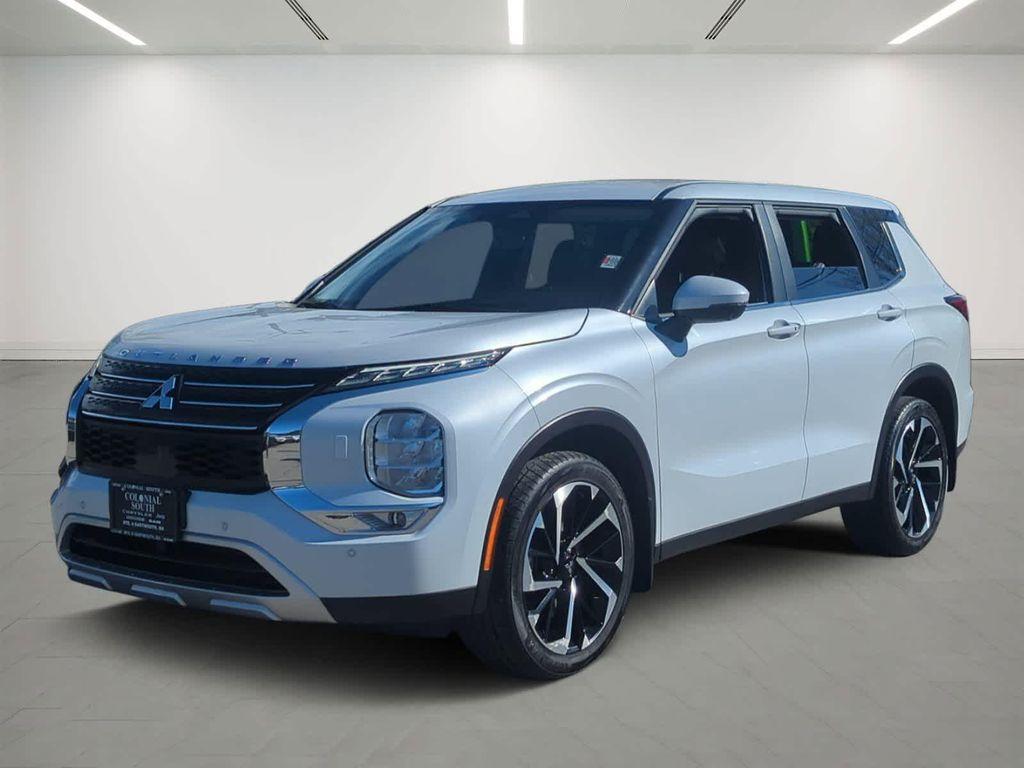used 2023 Mitsubishi Outlander car, priced at $24,400