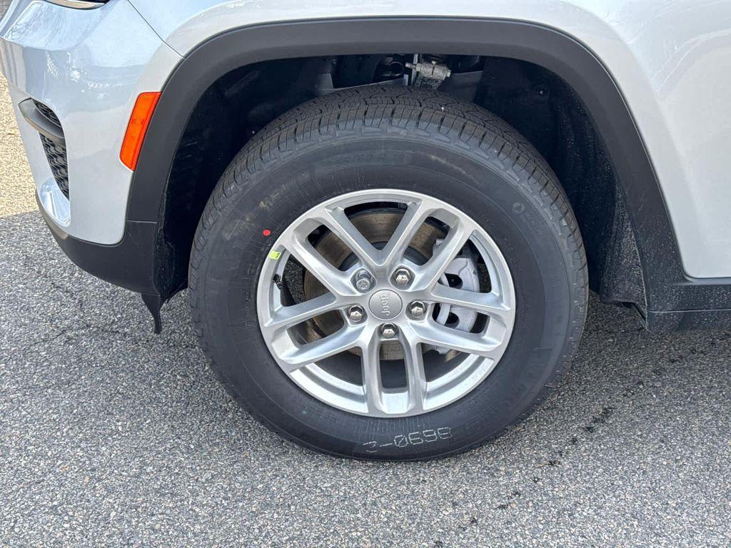 new 2025 Jeep Grand Cherokee car, priced at $36,499