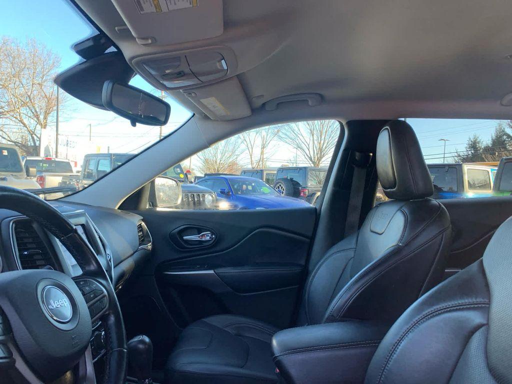 used 2020 Jeep Cherokee car, priced at $19,990