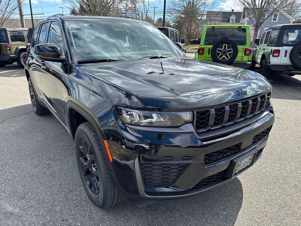 new 2026 Jeep Grand Cherokee car, priced at $47,455