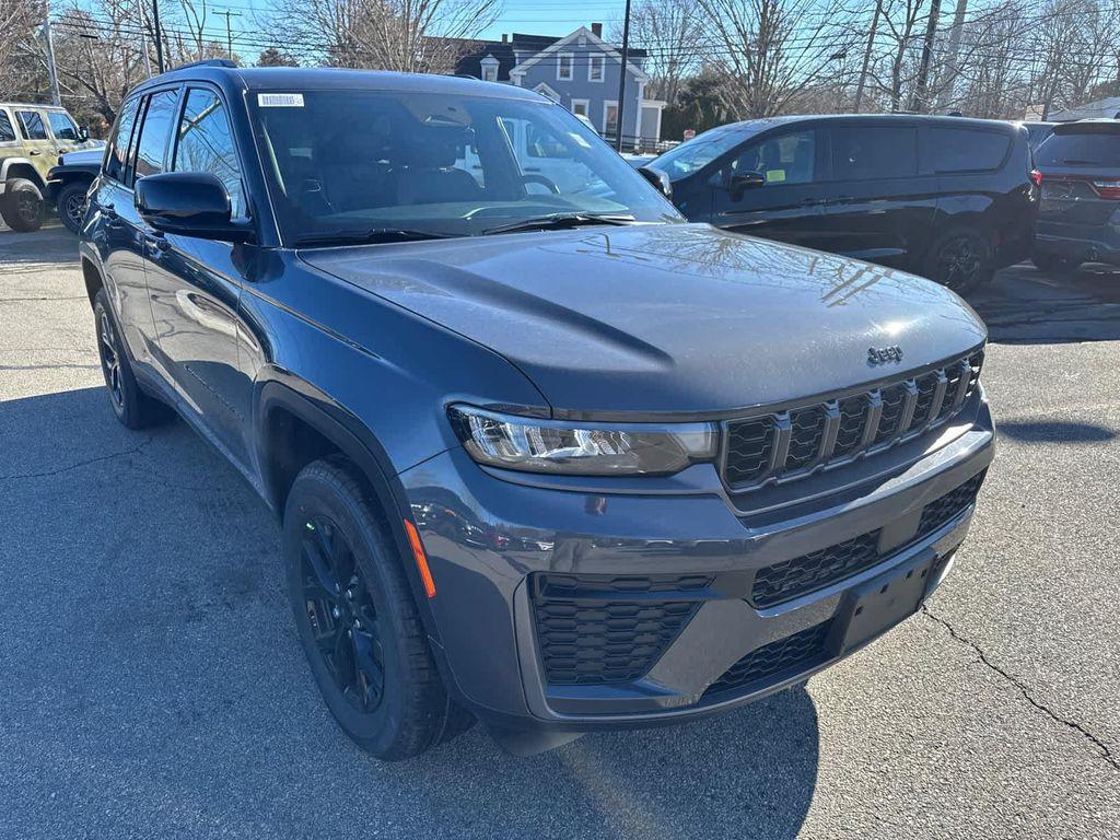 new 2026 Jeep Grand Cherokee car, priced at $48,624