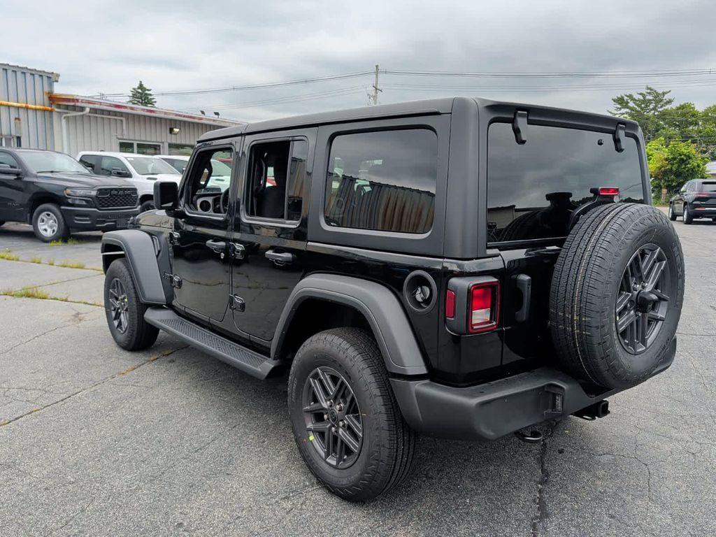 new 2026 Jeep Wrangler car, priced at $46,774