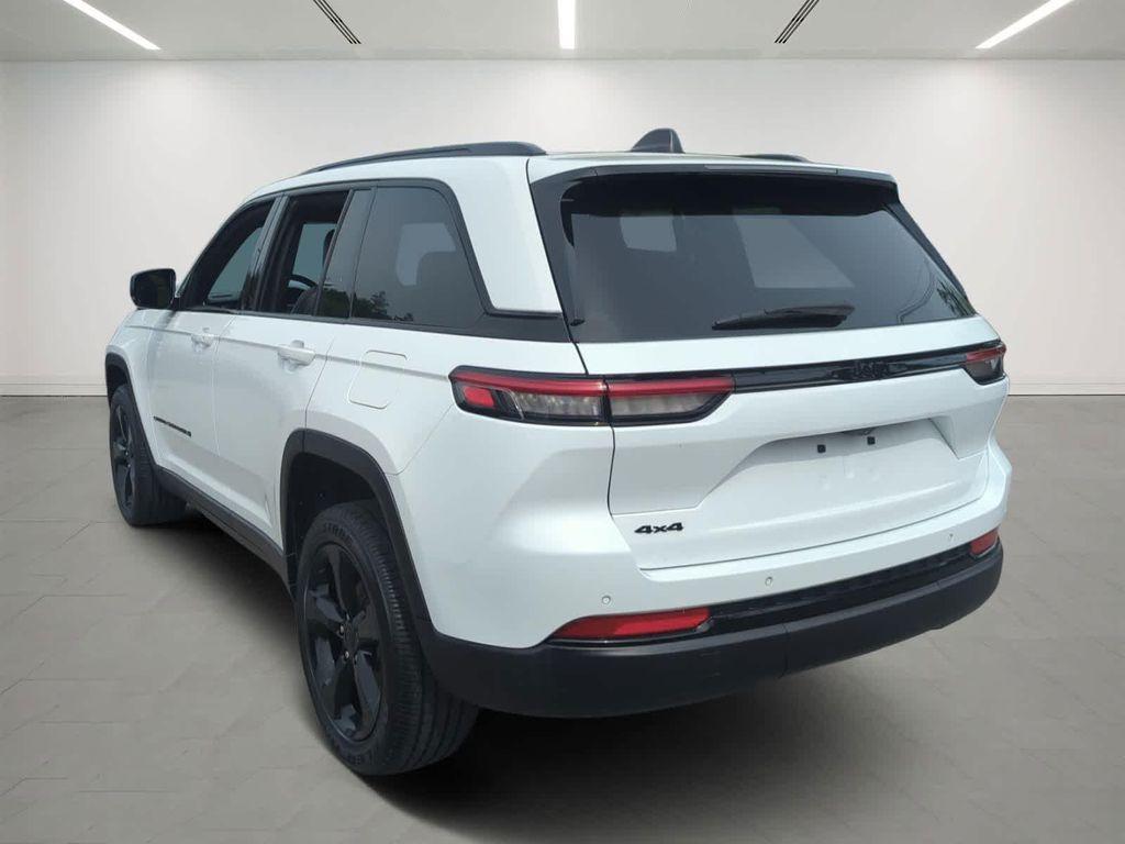 used 2023 Jeep Grand Cherokee car, priced at $31,399