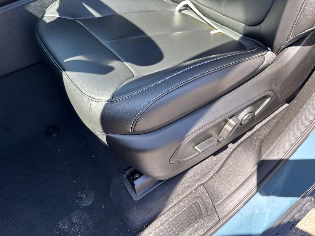 new 2026 Jeep Grand Cherokee car, priced at $48,306
