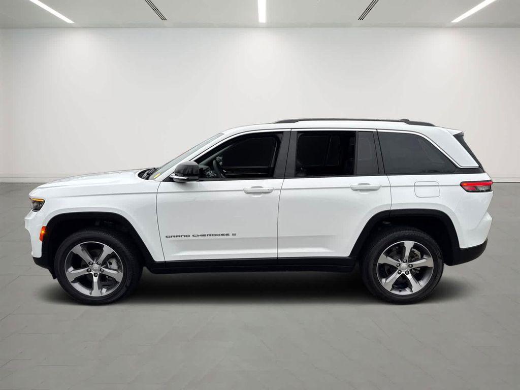 used 2023 Jeep Grand Cherokee car, priced at $30,400